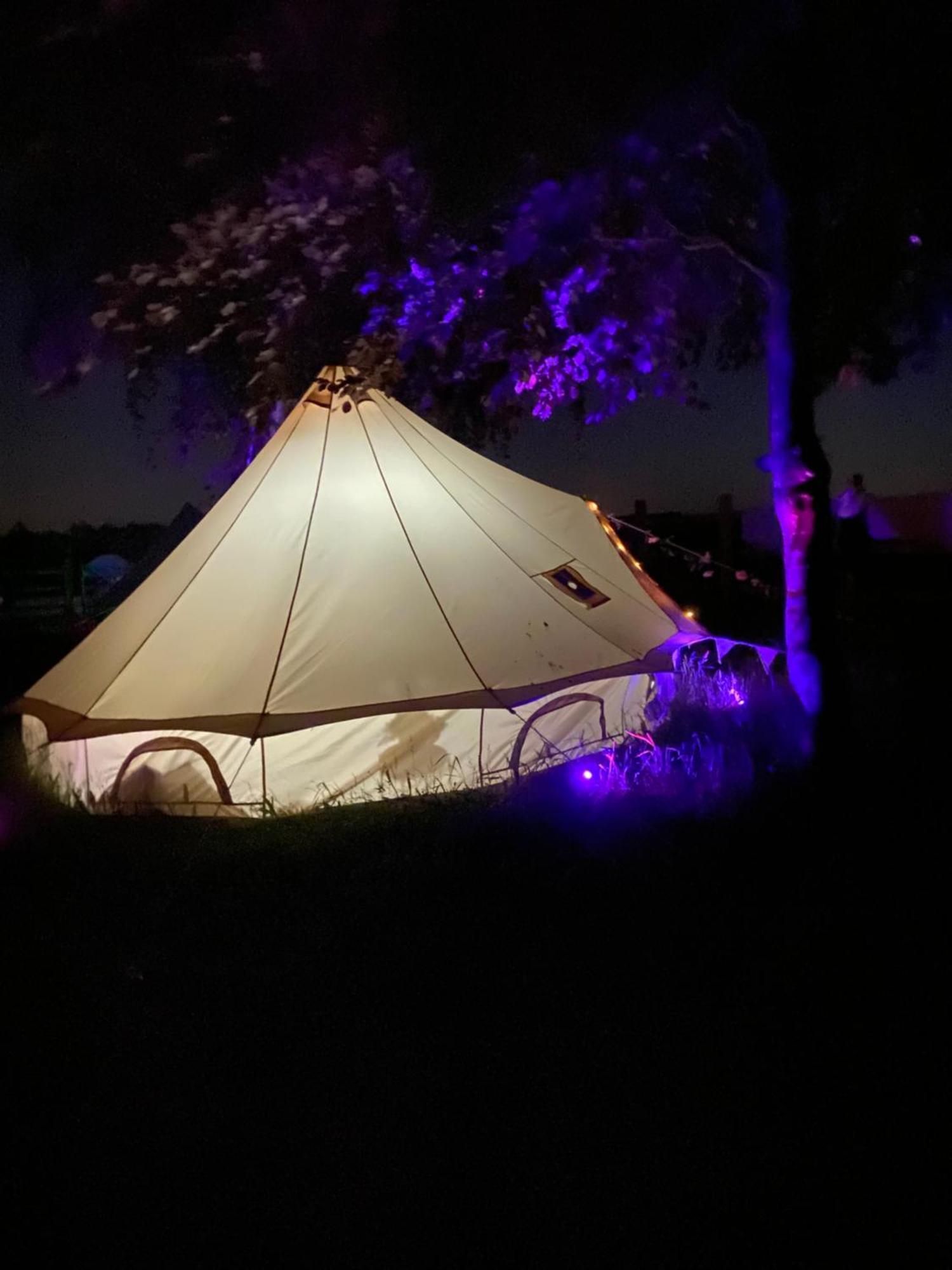 Country Bumpkins Luxury Glamping Hotel Wellingore Exterior photo